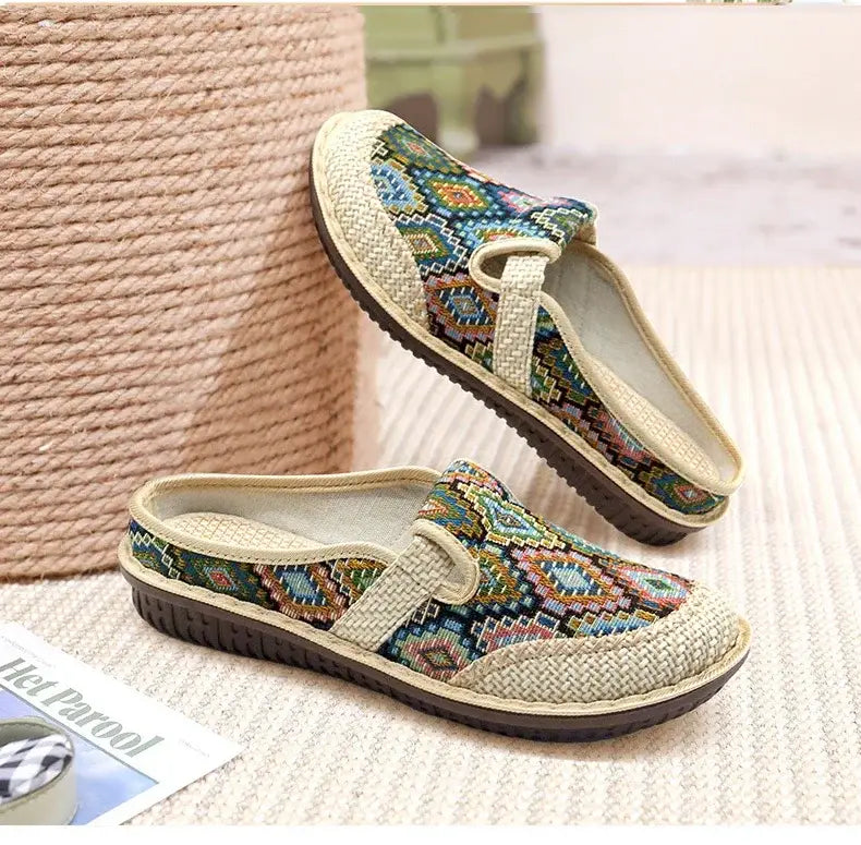 Fashion Women’s Embroidered Linen Casual Slippers: Ethnic Style Breathable Outdoor Shoes for 2024